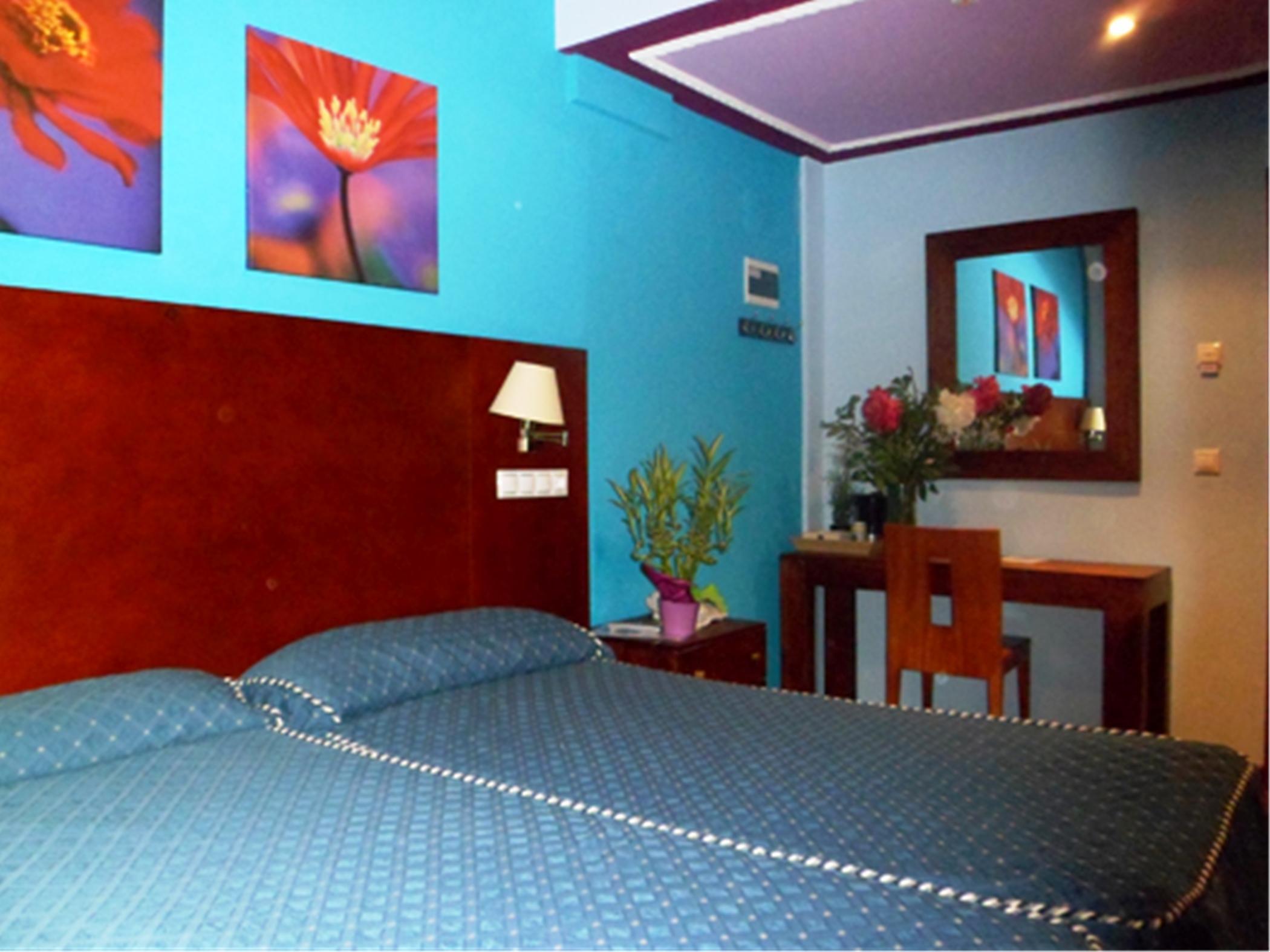 Auto Check In Hotel Las Nieves Хака Екстер'єр фото